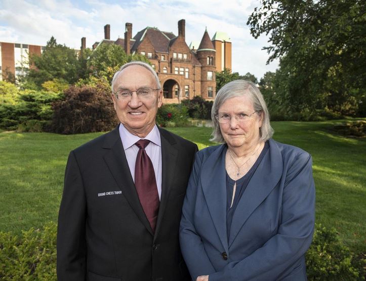 Rex and Jeanne Sinqufield